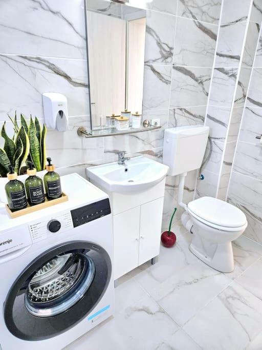Cozy Sorada 1 Apartment Bragadiru Zewnętrze zdjęcie